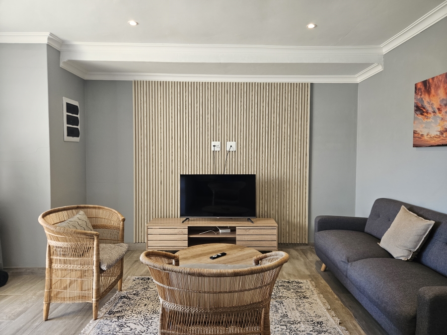 To Let 1 Bedroom Property for Rent in Port St Francis Eastern Cape